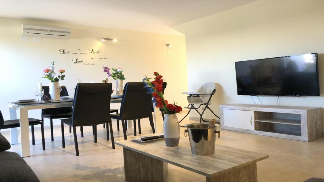 Impresionante Alojamiento Compuesto Por 2 Chalets Adosados De Lujo Para 14 Personas Piscina Con Circuito Spa San Jorge  Buitenkant foto